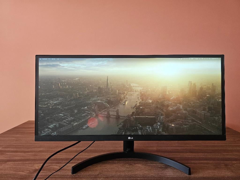 LG 29WL500 - Ultrawide IPS Monitor - 29 inch, Computers en Software, Monitoren, Full HD, 61 t/m 100 Hz, LG, Kantelbaar