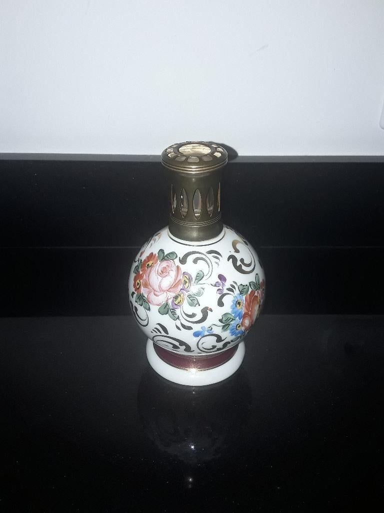 Chique porseleinen Lampe Berger met handgeschilderde bloemen, Verzenden