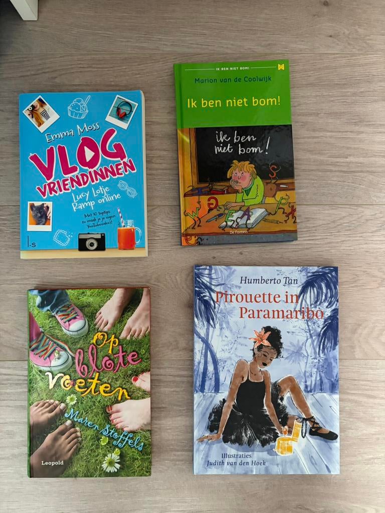 Set van 4 leuke jeugdboeken (Meiden, Pirouette, Muts, Bom!), Ophalen, Zo goed als nieuw