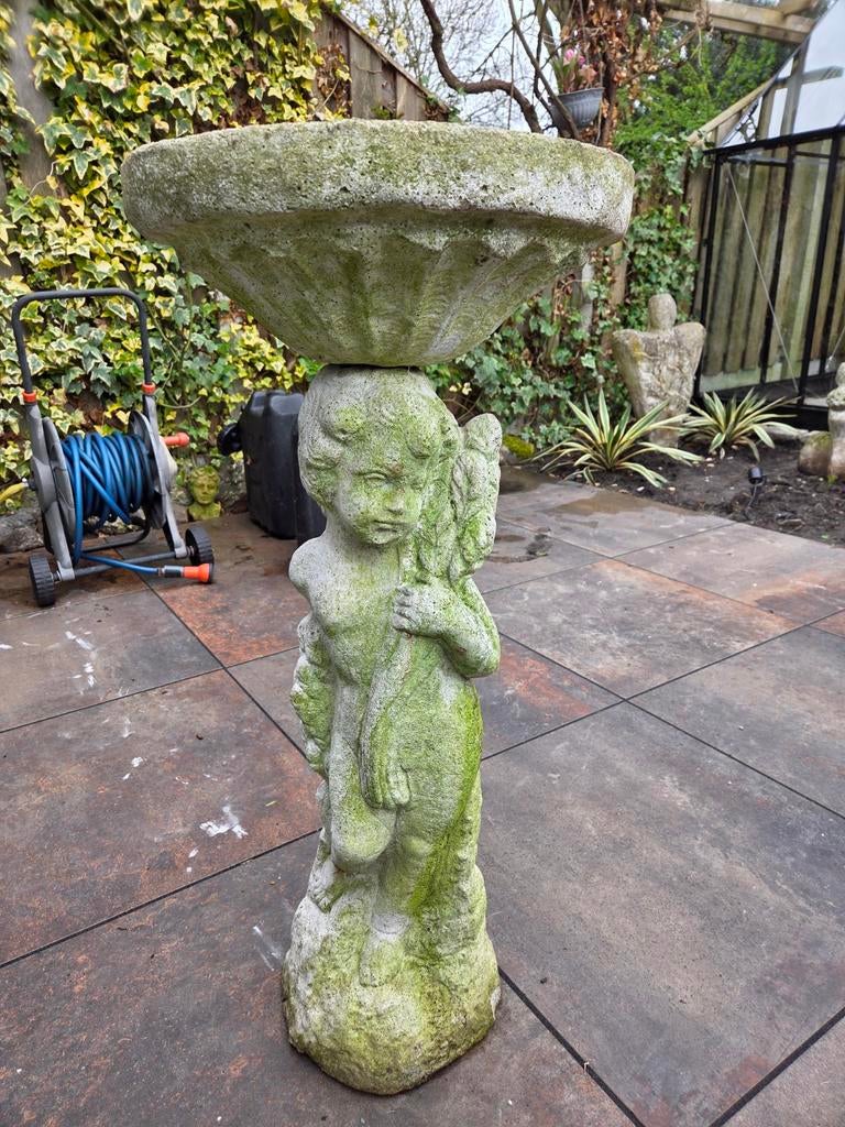 Tuinbeeld met plantenschaal, Ophalen