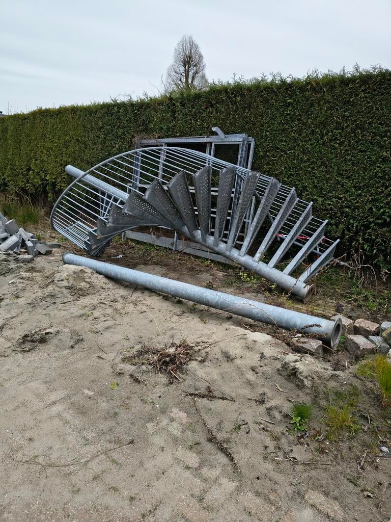 Wenteltrap, Doe-het-zelf en Verbouw, Ophalen, Gebruikt, 2 tot 4 meter