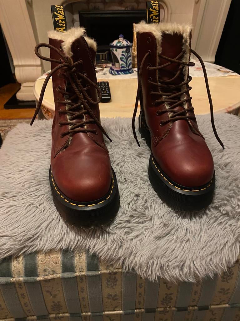 Dr.martens serena dames lage laarzen, Ophalen of Verzenden, Zo goed als nieuw, Bruin