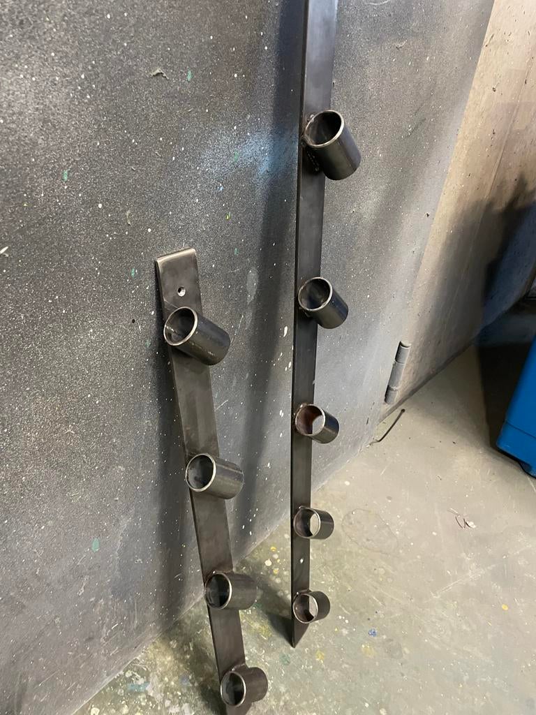 Industrieel Wijnrek - Metaal - Wandmontage, 5 tot 15 flessen, Nieuw, Ophalen of Verzenden, Metaal