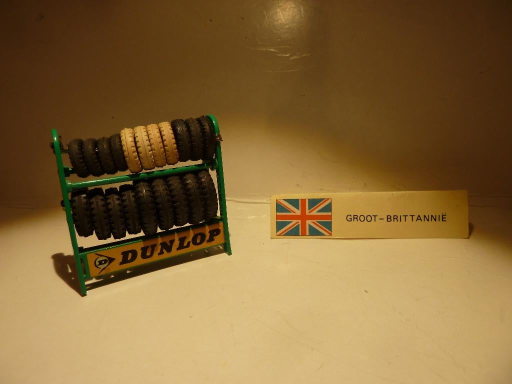 DINKY TOYS:  """DUNLOP"""BANDNREKJE  ( ORIGINEEL) en: MINT !, Ophalen of Verzenden, Nieuw, Overige typen, Dinky Toys