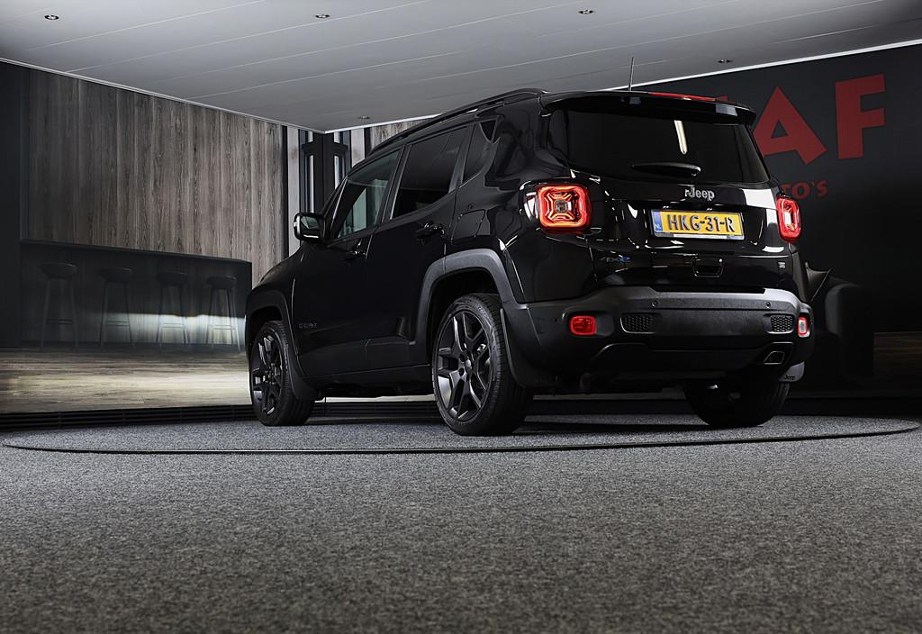 Jeep RENEGADE 4xe 240 Plug-in Hybrid Electric S / Aut / Navi, Automaat, Gebruikt, Zwart, Bedrijf