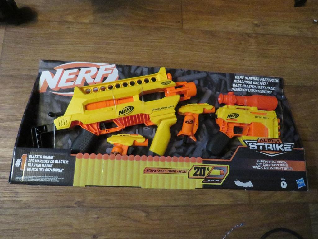 nieuwe nerf alpha strike fang qs-4 nog in verpakking, Ophalen of Verzenden, Nieuw