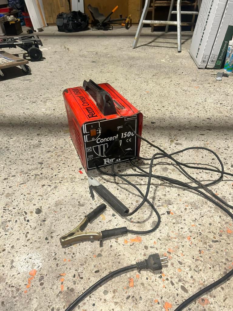 Ferm Concept 1500 Elektrode Lasapparaat - Compact & Handig, Ophalen of Verzenden, Gebruikt, Minder dan 150 ampère, Elektroden