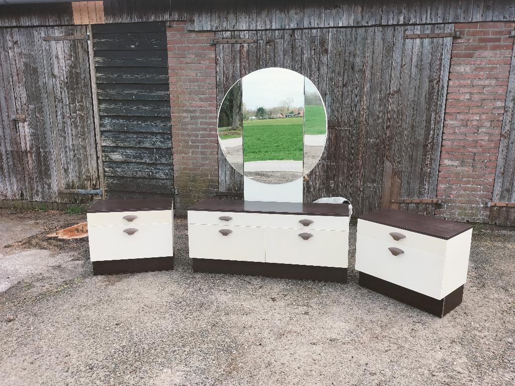 Vintage slaapkamer set -2x nachtkastjes en kaptafel/spiegel, Ophalen, Gebruikt, Minder dan 45 cm, 70 cm of meer