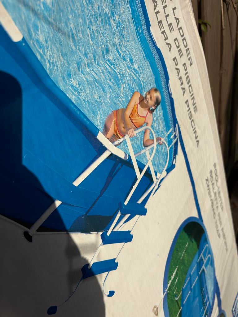 Intex Zwembad trap / ladder, Ophalen, Gebruikt, Rechthoekig, Opzetzwembad