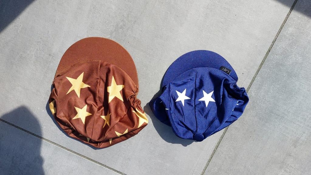 2x capover, blauw en bruin met sterren, Dieren en Toebehoren, Paarden en Pony's | Dekens en Dekjes, Ophalen of Verzenden, Zo goed als nieuw