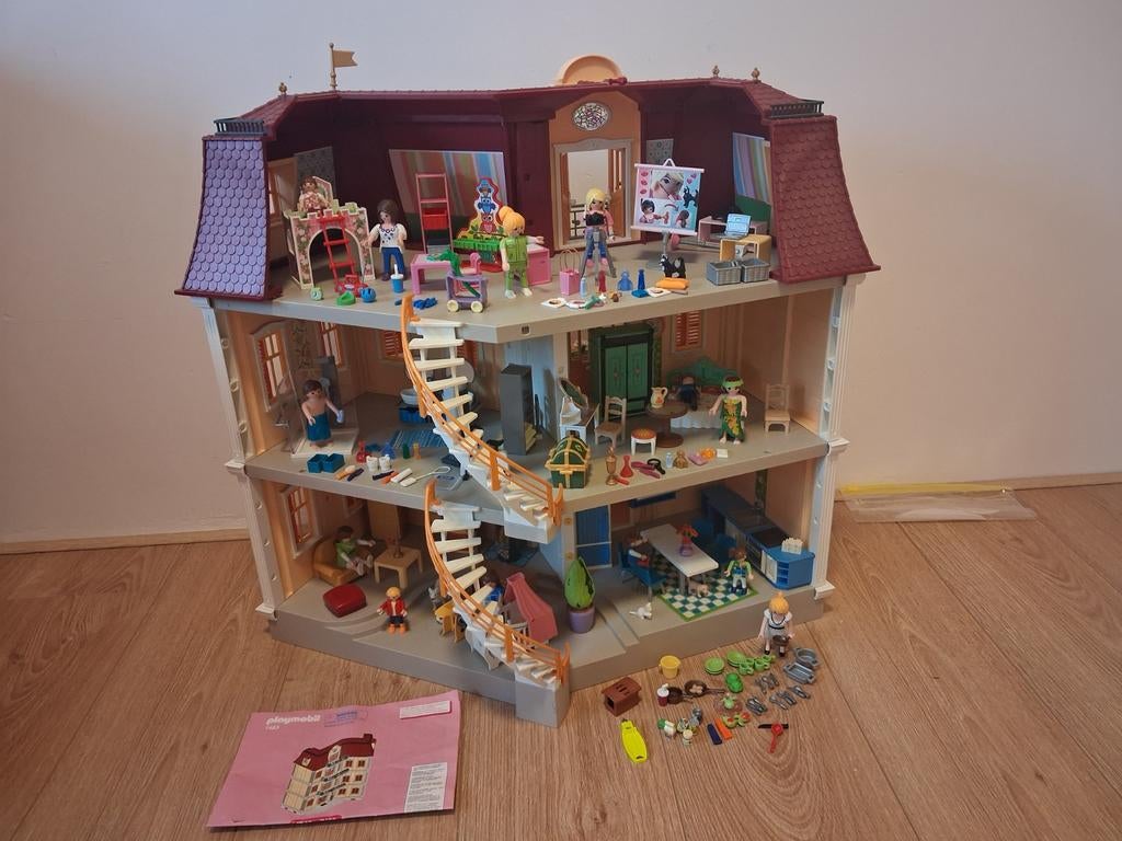 PLAYMOBIL GROOT WOONHUIS 5302 HELEMAAL INGERICHT ZIE FOTO'S, Kinderen en Baby's, Speelgoed | Playmobil, Ophalen of Verzenden, Zo goed als nieuw