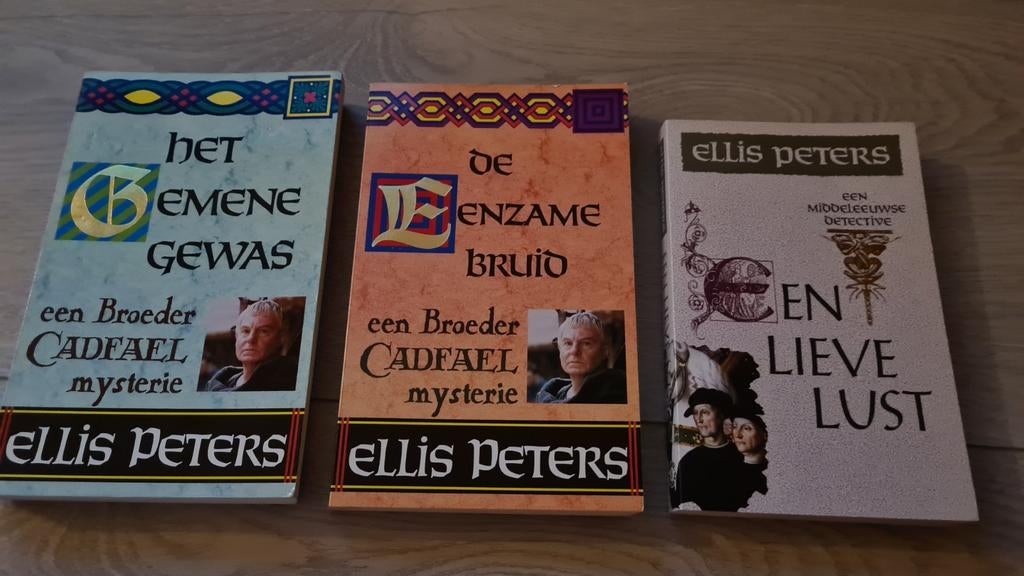 Ellis Peters...., Ophalen of Verzenden, Zo goed als nieuw