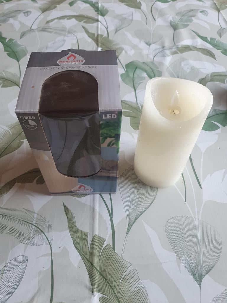 LED Kaars met Timer - Nieuw in Verpakking, Kunststof, Wit, Nieuw, Ophalen of Verzenden