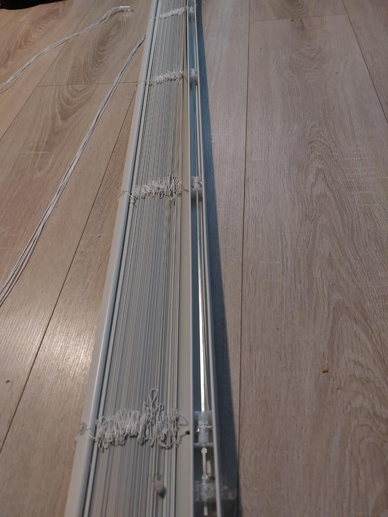 2 Aluminium rolgordijnen 140x200 - Nette Staat, Ophalen of Verzenden