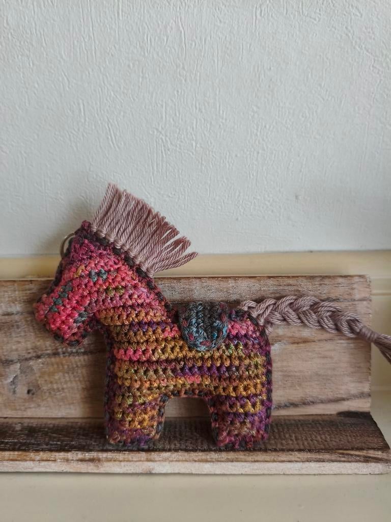 Gehaakt paardje - sleutelhanger of decoratie, Ophalen of Verzenden, Nieuw