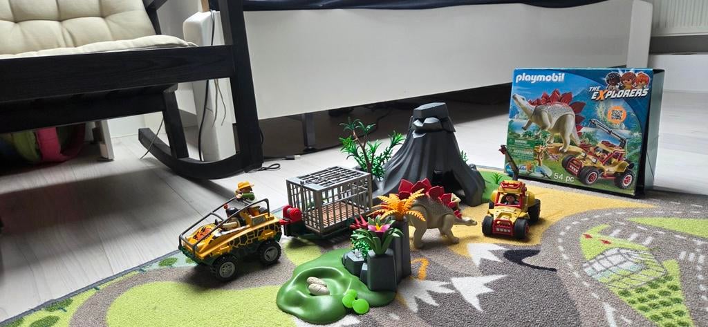 Playmobil dino Explorersbuggy Stegosaurus 9432 met vulkaan, Ophalen of Verzenden, Zo goed als nieuw, Complete set