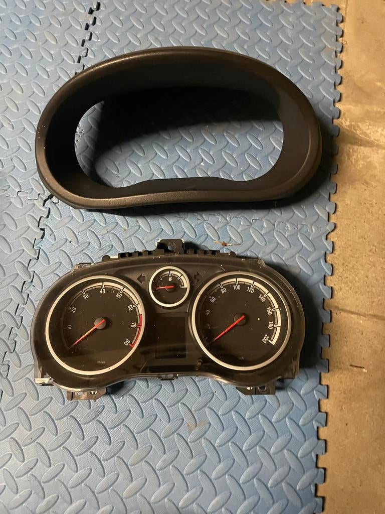 Corsa D Kilometerteller / Tellerklok met Cruise Control, Ophalen of Verzenden, Gebruikt, Opel