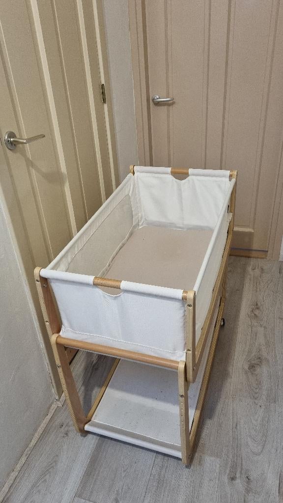 Snuzpod 5 naturel co-sleeper, Kinderen en Baby's, Babywiegjes en Ledikanten, Ophalen, Zo goed als nieuw, Ledikant