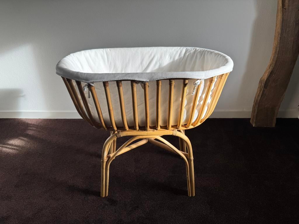 Rotan wieg - Child Home Belgium, Kinderen en Baby's, Babywiegjes en Ledikanten, Ophalen, Zo goed als nieuw, Wieg