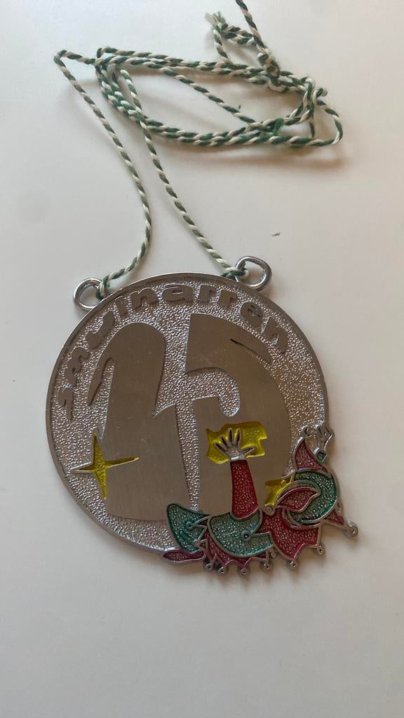 Carnaval insigne kaaiendonk 1980, Ophalen of Verzenden, Zo goed als nieuw