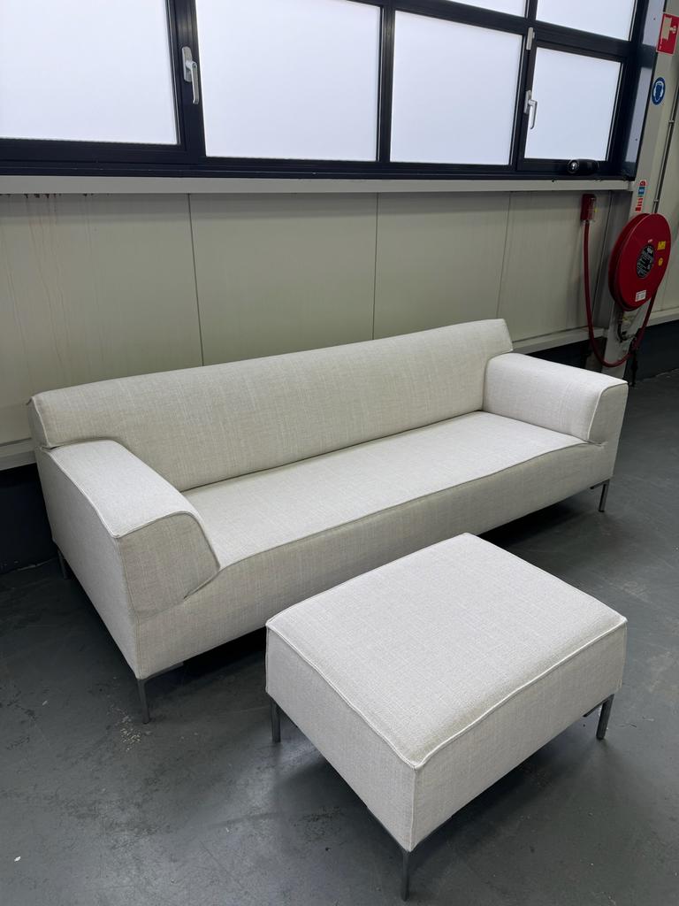 Nog te herstofferen Design on Stock Bloq | refurbished Bloq, Ophalen, Overige maten, Design, Nieuw