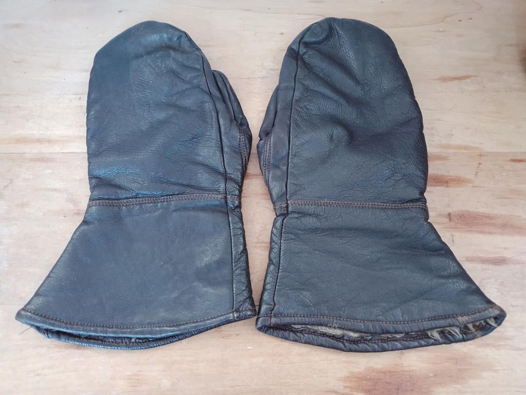 Lederen handschoenen 2 paar (1× moffen 1x handschoenen), Ophalen of Verzenden, Zo goed als nieuw, Overige modellen