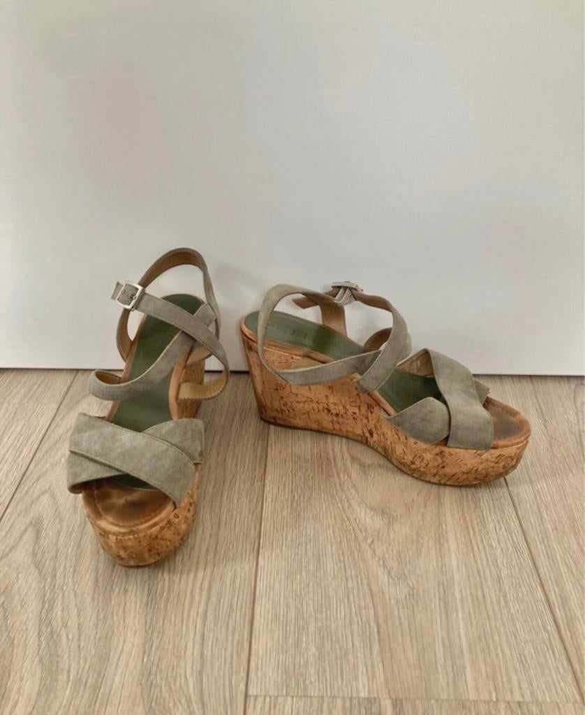 Khaki Unisa Espadrilles / sandalen - sleehak - maat 39, Zo goed als nieuw, Groen, Sandalen of Muiltjes, Ophalen of Verzenden