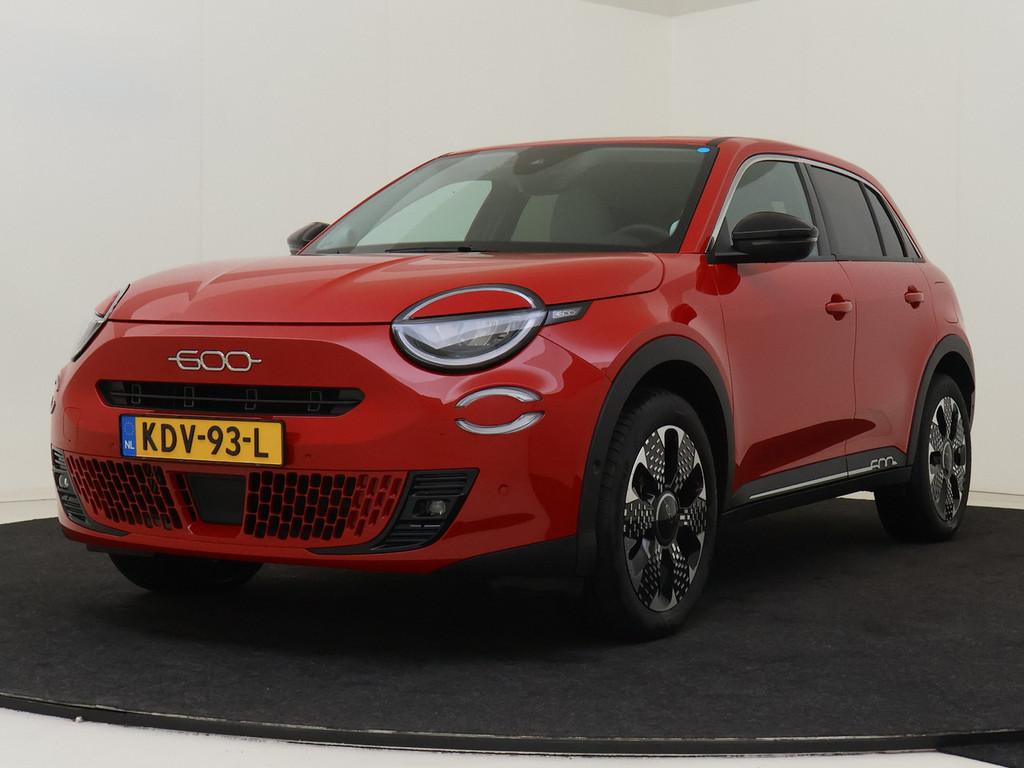 Fiat 600 1.2 Hybrid La Prima (bj 2025, automaat)