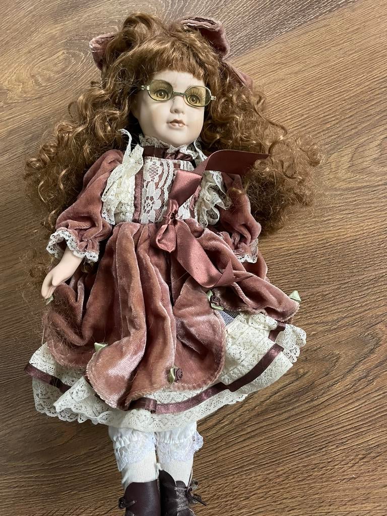 Porseleinen pop, Ophalen of Verzenden, Zo goed als nieuw, Pop