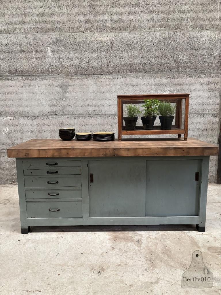 Oude houten werkbank ideaal keukeneiland lengte 201 cm, Gebruikt, Overige kleuren, Ophalen of Verzenden, 200 cm of meer