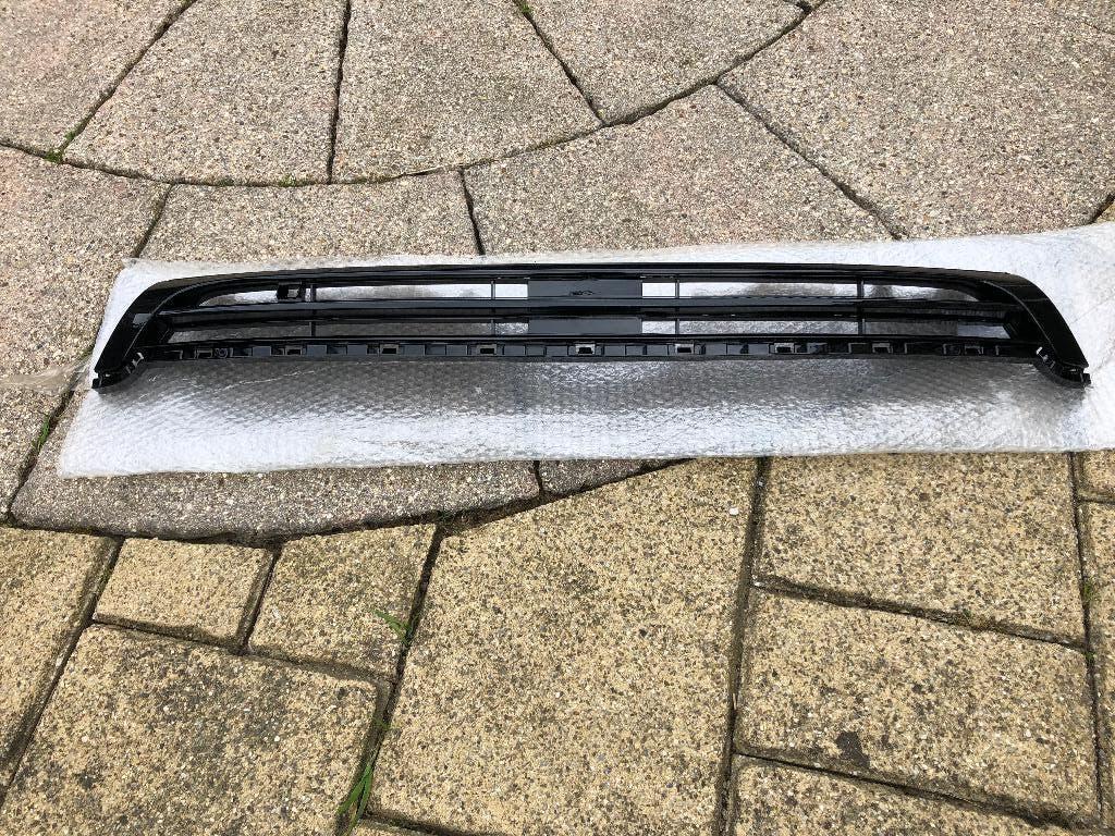 Facelift grill voor een volkswagen scirocco ., Ophalen, Volkswagen