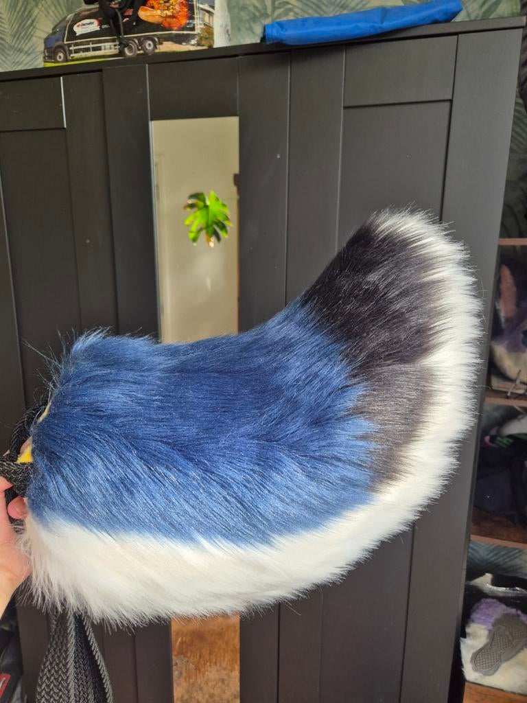 hq fursuit staart, Ophalen of Verzenden, Zo goed als nieuw, Accessoires