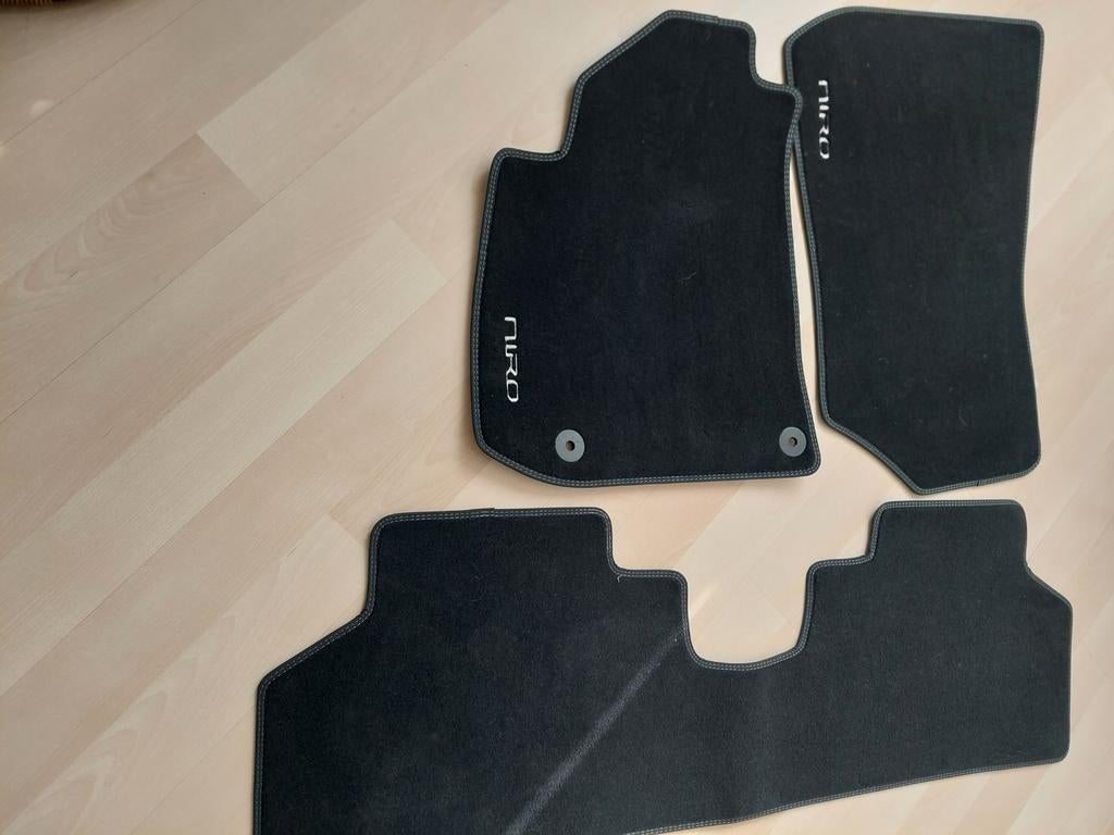Originele Kia Niro EV vloermatten (nov. 2024), Ophalen