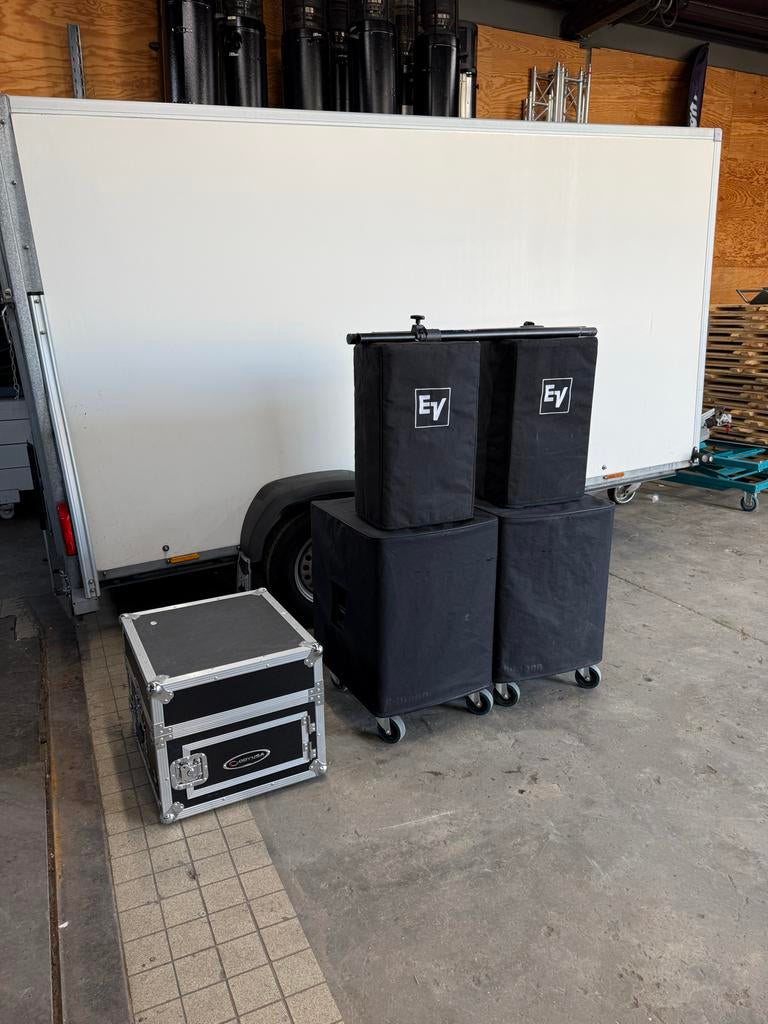 Electro Voice set compleet, Gebruikt, 120 watt of meer, Front, Rear of Stereo speakers, Ophalen