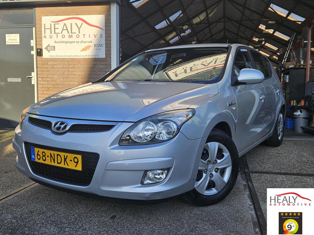 Hyundai i30 1.6i Blue Dynamic|Airco | Trekhaak |, Voorwielaandrijving, Gebruikt, 1591 cc, 4 cilinders