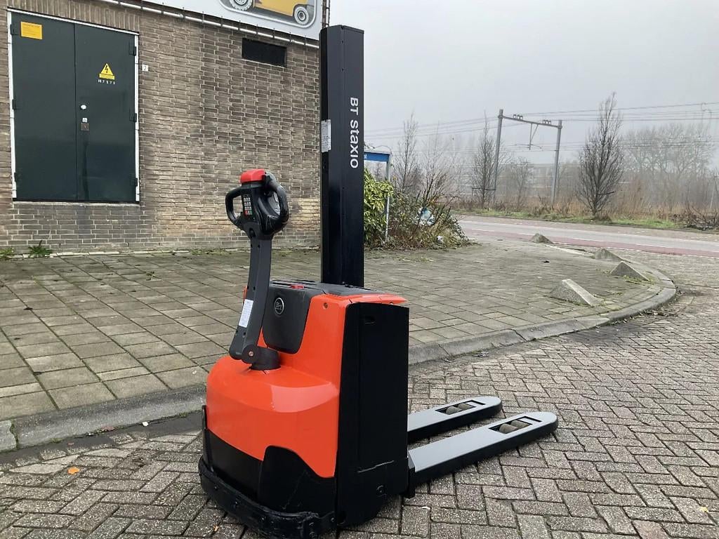 Toyota BT SWE080L 2000KG 1.58METER STAPELAAR / HEFTRUCK