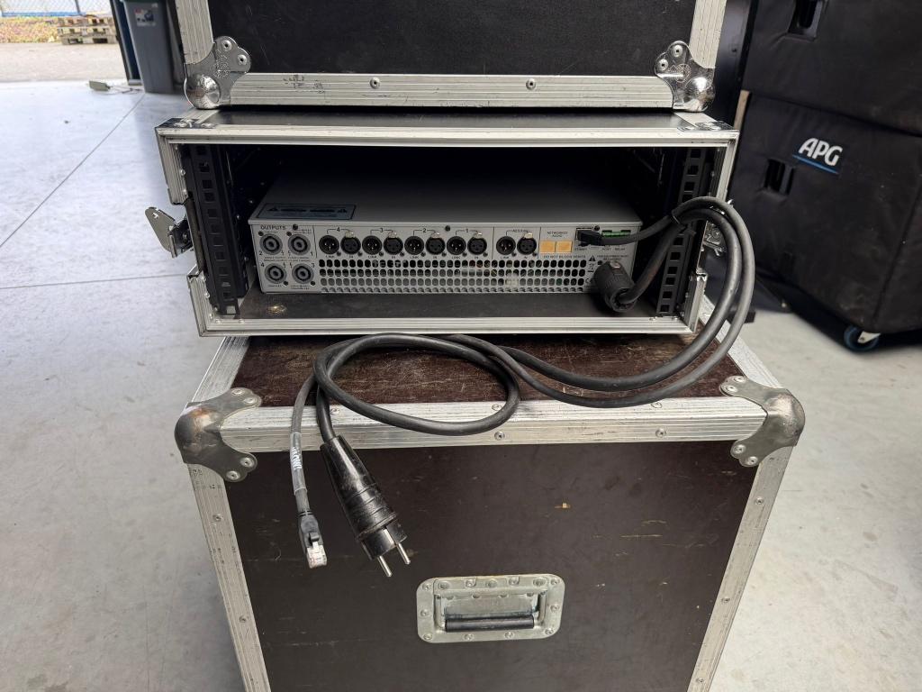 APG DA50:4 versterker (6 beschikbaar), Gebruikt, Overige typen, 120 watt of meer, Ophalen