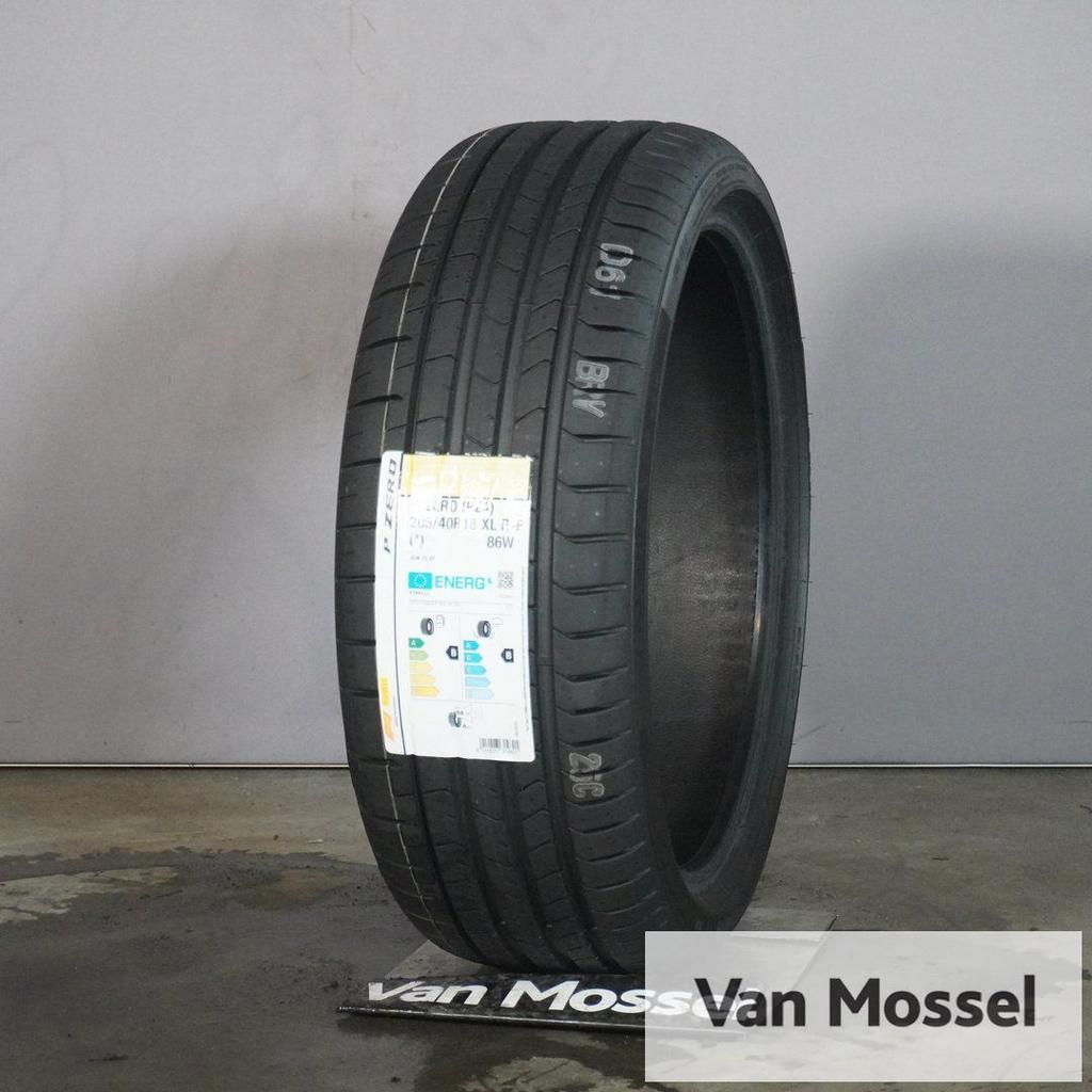 Pirelli P-Zero (PZ4) 205/40/R18 XL 86W, 18 inch, -, -, Nieuw