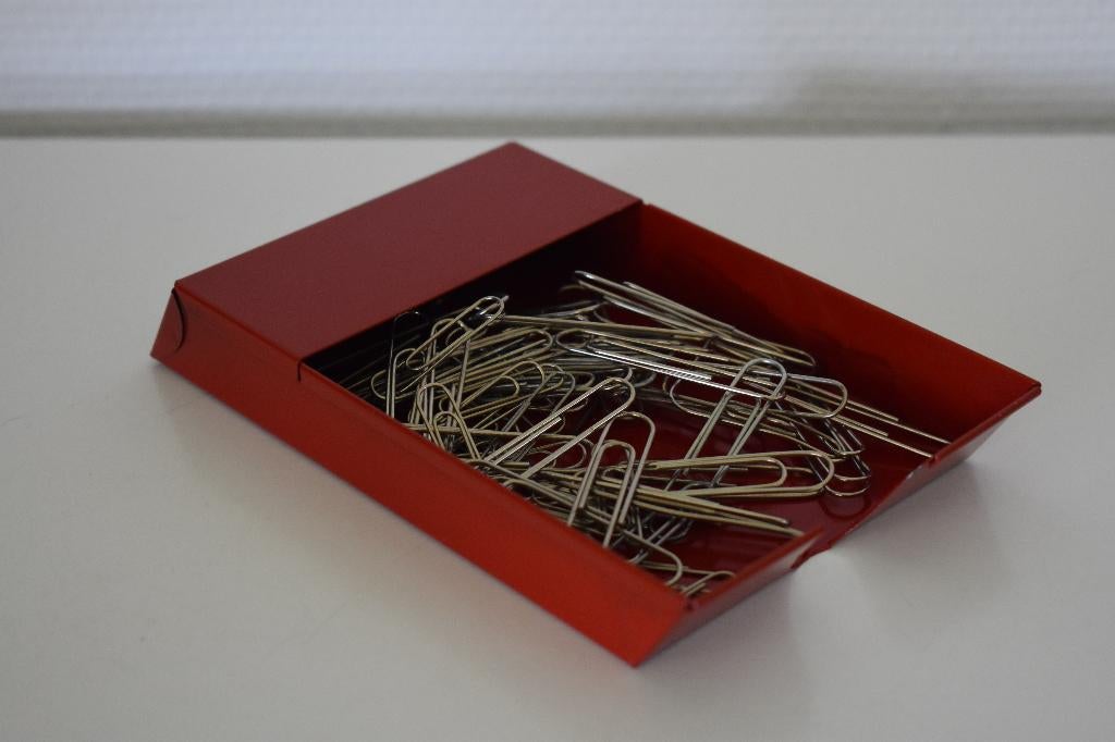 Vintage metalen rood paperclip bakje NVF 60's industrieel, Ophalen of Verzenden, Gebruikt