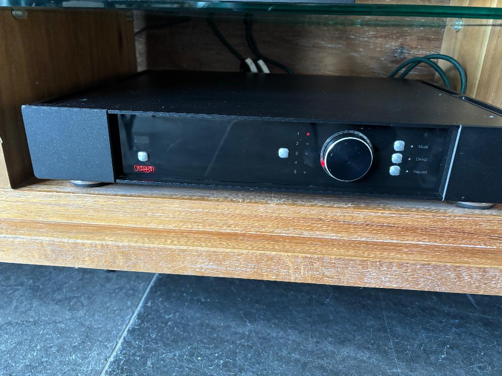 Rega Elicit-R – Compleet met doos & afstandsbediening, Zo goed als nieuw, 60 tot 120 watt, Stereo, Ophalen