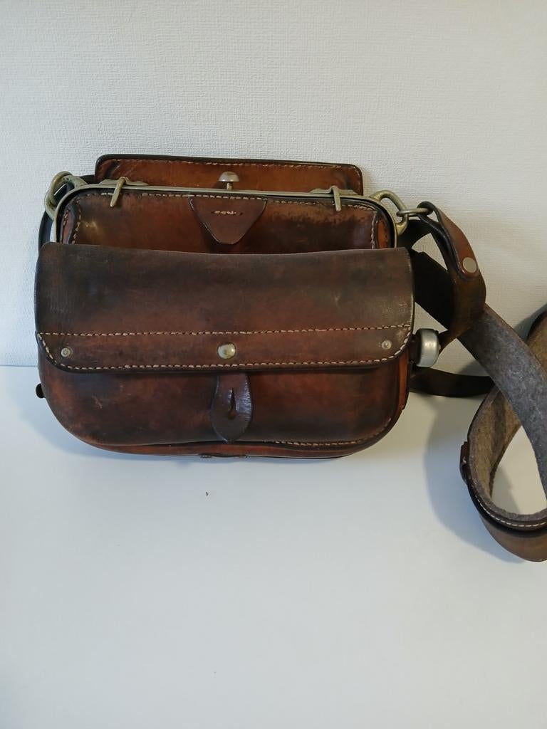 Originele zwitserse SBB conducteurstas, militaire tas., Verzamelen, Ophalen of Verzenden, Landmacht, Overige typen