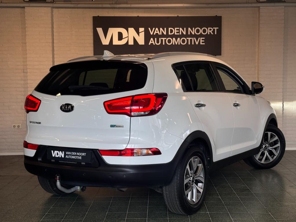 Kia SPORTAGE 1.6 GDI X-Treme ExecutiveLine Camera Trekhaak L, Voorwielaandrijving, 135 pk, 4 cilinders, Met garantie (alle)