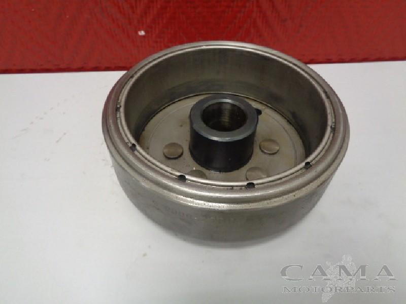 VLIEGWIEL Honda VFR 400 R 1989-1992 (VFR400R NC30), Dhr. S. di Majo, Gebruikt, Info@cama-motorparts.nl, P.J. Troelstraweg 8 8
3144 CX  MAASSLUIS, NL