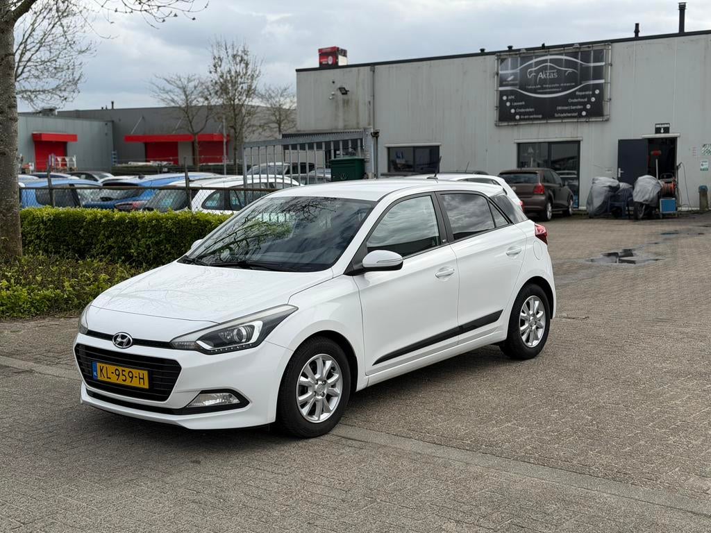 Hyundai i20 1.0 T-gdi 5-DRS 2017 Wit Airco,Camera,Lane assis, Voorwielaandrijving, 40 €/maand, Origineel Nederlands, Bedrijf