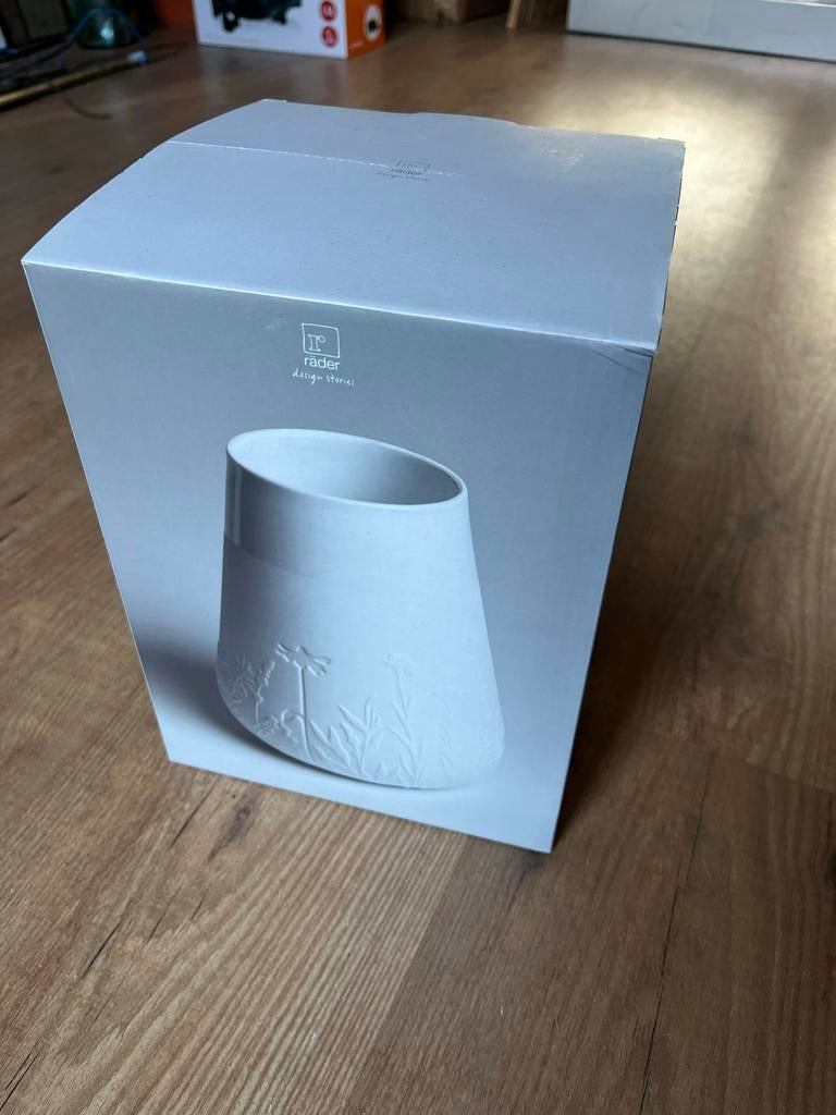 Räder Porseleinen Vaas - Wit, 24 cm hoog, Wit, Aardewerk of Porselein, Nieuw, Ophalen of Verzenden