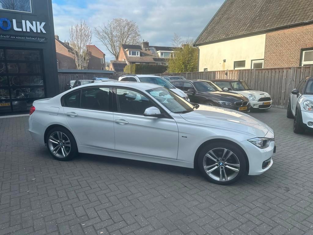 BMW 3-serie 316i | SPORTLINE | NAVI | XENON | CLIMA |, Auto's, BMW, 1360 kg, Gebruikt, 4 cilinders, Wit