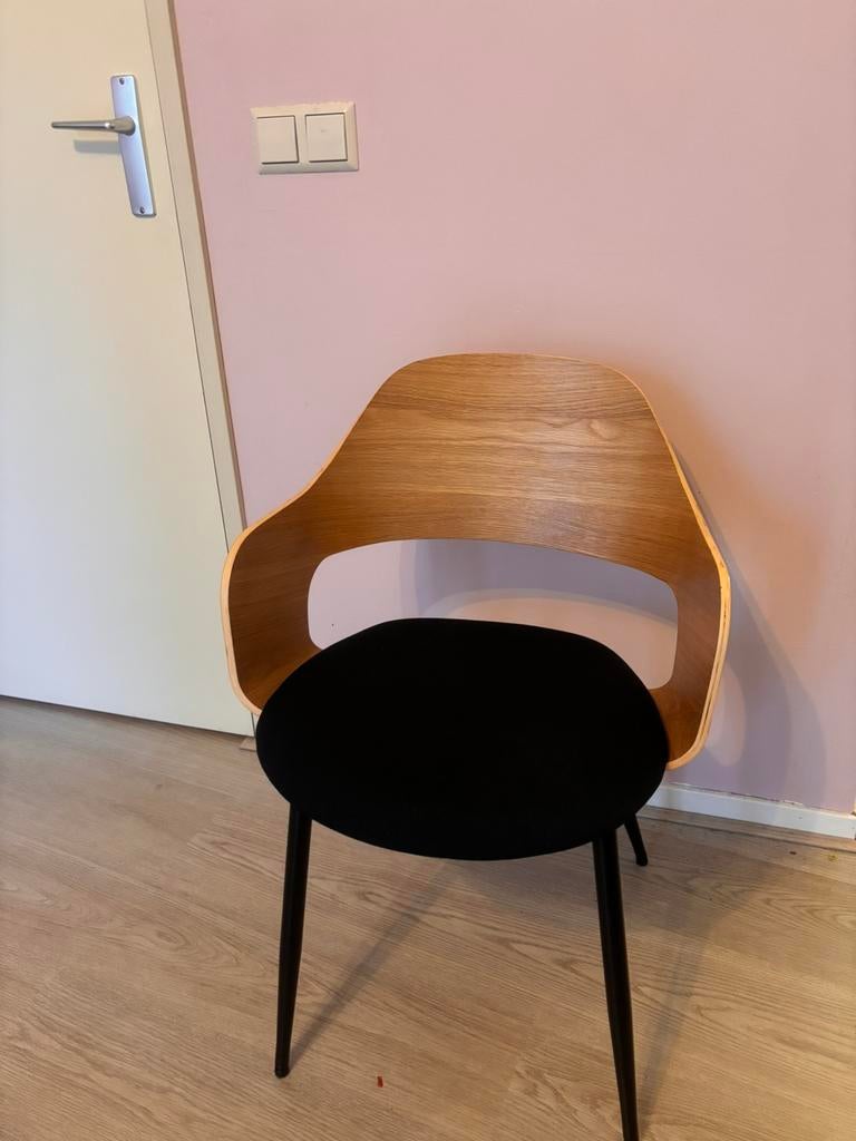 Stoel Jysk, Ophalen, Nieuw, Eén