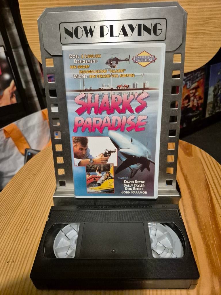 VHS Shark's Paradise - Nederlands Ondertiteld, Vanaf 12 jaar, Ophalen of Verzenden, Gebruikt, Actie en Avontuur