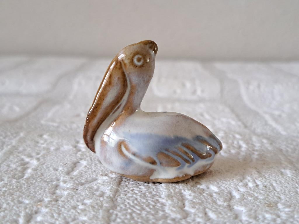 Pelikaan vogel van aardewerk, 4x2x3.5cm, Ophalen of Verzenden, Gebruikt, Dier