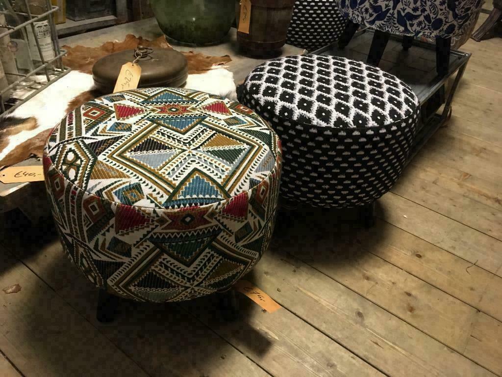 Gekleurde poefjes, Ophalen of Verzenden